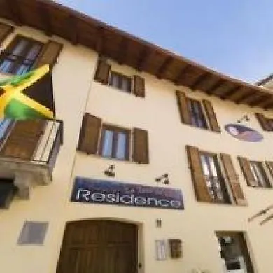 Lägenhetshotell La Tana Del Ghiro