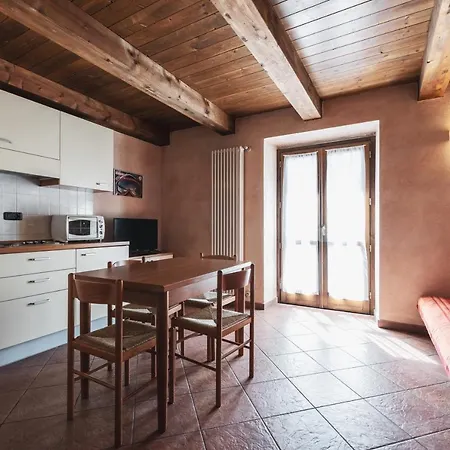 La Tana Del Ghiro Lägenhetshotell Bardonecchia