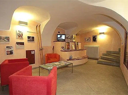 La Tana Del Ghiro Lägenhetshotell Bardonecchia