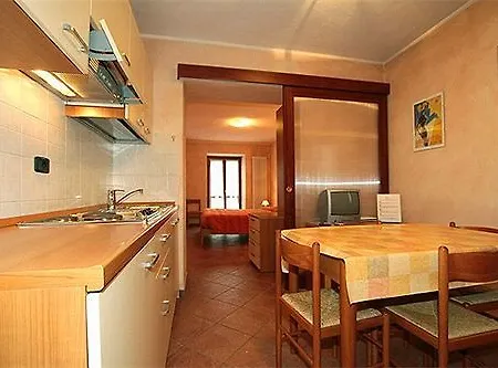 La Tana Del Ghiro Lägenhetshotell