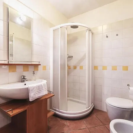 Aparthotel La Tana Del Ghiro